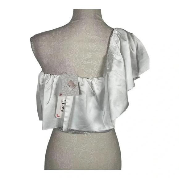 L Love Tailgating &‎ Touchdown White Top NWT - Picture 3 of 5